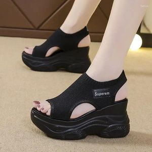 Sandaler 2024 Summer Sticked Fish-Mouth Shoes Fairy Wind Cake Sole High Heel Flying Weave Slope Thick Sports Women's Sandal