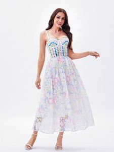 Womens dress 2024SS French romantic holiday nail beaded strapless dress Three-dimensional flower fairy tie fishbone waist princess with halter dress