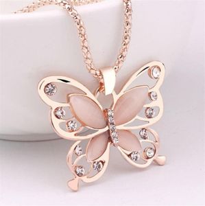Coloque coreano 18k Gold rosa Chain Chain Cechlace Lucky Crystal Butterfly Colar Long Chain Colar Animal Pingente Jew9221165