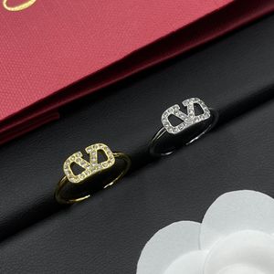 Designerinnen Frauen Ringe Gold plattiert 18k für Frauen Herren Hochzeit offener Ring mit Diamond Ring Designer Engagement Jubiläum Schmuckgeschenk mit Kasten