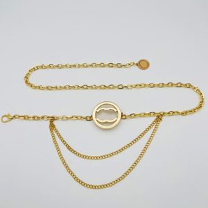 2022 Gold Chain Belt Women Midjekedjor Nya designerbälten Kvinnor Bokstäver Tillbehör Lyxbälten Kvinnor Pelvic Girdle Midjeband D2271 302Q