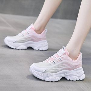 Piattaforma di scarpe casual Donne da tennis Sneaker Spring in Sports Running Designer Gradient Colours Lace-Up Allenatori Donna Athletic Shoe