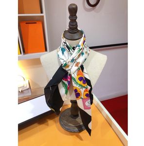 クラシックデザイナーの女性スカーフ180-90cm高品質の柔らかいシルクスカーフスプリングと夏のレディショールショールトラベルビーチシルクリングスカーフ