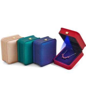 Jewelry Boxes High-grade LED Jewelry Box with Light Ring Pendant Necklace Gift Storage Jewelry Organizer Case Jewelry Packaging Box Joyero