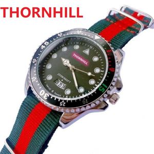 orologi da 40 mm Auto Date Men Designer Orologio Wholesale Male Gifts Owatch Crime Trend Clock Montre de Luxe Nylon Strap Qu 228A
