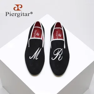 Casual Shoes Piergitar 2024 Style Men With Custom Personality Letters Embroidered Party And Wedding Velvet Loafers
