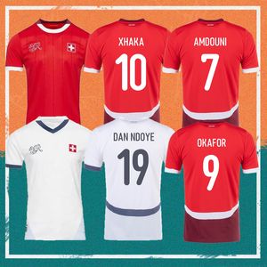 Jerseys de futebol de futebol 24/25 da Suíça 2024 Zakaria Amdouni Okafor Football Shirts Steffen Vargas Dan Ndoye Men Uniformes