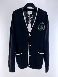 카사 블랑카 남성 디자이너 스웨터 남자 V- 넥 초커 니트웨어 블랙 카디건 스웨터 진주 버튼 니트 코트 싱글 재킷 니트웨어 양모 남자 스웨터
