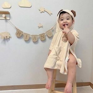 タオルローブインス韓国の赤ちゃんかわいい綿フード付きバスタオルキッズクロークバスローブソフトラップブランケット新生児男の子の女の子パジャマ