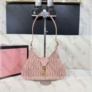 Luxury Miui Bag Wangare Miumiubag Arcadie Designer Ascarpeatura a ascelle Brafo Domande Lettera Smooth Embossing Croce Offri a tracolla Specchio di qualità Fluffy Borsa 694