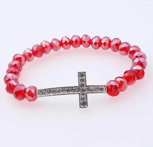 Charm armband trendig 1 st färgglad kristallpärlad armband korshänge elastiska smycken dekoration souvenir gåva för kvinnor