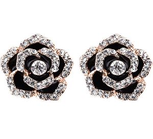 Kvinnaörhängen klipp smycken för brudbröllop Nytt mode svart blomma design med Österrike Crystal Ladies Bijoux Accessories9392843
