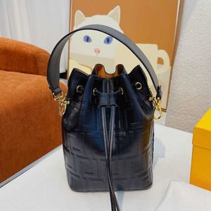 2022 Women's Bucket Bag 2F Brown leather Mini Buckets Bags comes with a drawstring and metal embellished in black hand-painted rai 225N