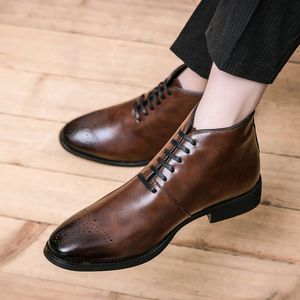 Men Perforated Detail Lace-up Front Boots Business Office Dress Shoes