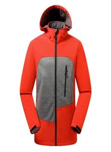 2020 Wanderregen Camping Fischerei Taktische Kleidung Herbst Herbst Winter Mode wasserdichte KeepWarm Sport Outdoor Coat2663572