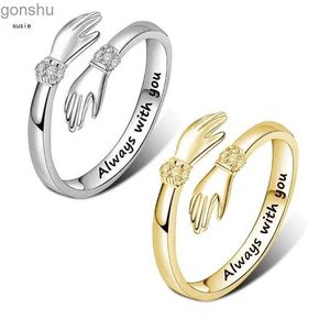 Couple Rings X7YA Womens Temperament Personality Creativity Love Embrace Ring Jewelry for Lovers Daughter WX