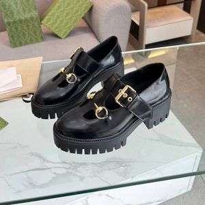 Designer Dress Shoe Lug Sole Loafer Luxury Women Platform أحذية أسود ريد ريد رومبر سيدات عالي الجودة التطريز الجلدي الأصلي أحذية عرضية الحجم 35-42 5.8 04