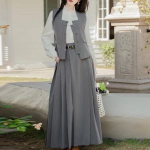 Arbetsklänningar mode kostym kvinna y2k gröda toppar väst avslappnad vit skjorta smal a-line lång kjol koreansk 3-bit set vårens höst