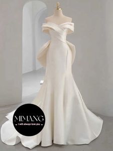 Designer Bateau Satin Light Wedding Dress Summer Ny 2024 Bruden Dress Outdoor Dress White