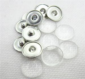 20sets Brak projektu Niestandardowe przyciski biżuterii Masięte przyciski mosiężne z przezroczystym szklanym kabakonami miedziany przezroczysty przycisk 18mm4415769