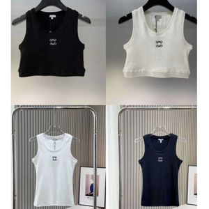 Broderi beskurna topp kvinnor stickor tank top designer t skjortor rib väst ärmlös andas andning stickad pullover kvinnors sport toppar sommar korta smala kläder