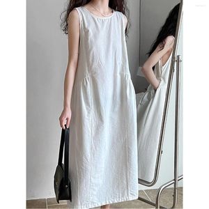 Casual Dresses Summer Korean version med en avancerad och minimalistisk midja stil vit klänning runt halsen ärmlös västkjol