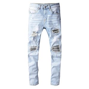 Mens ljusblå veckad patch arbete elastiska denim jeans gata klädhål rivande penna byxor 240508