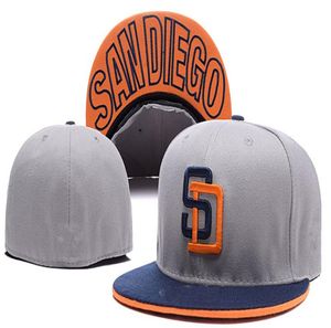 2020 New Men039s Padres SD Fitted Baseball Hats In Red Color City Name Under The Flat Brim Sports Team Closed Caps One Piece9829143
