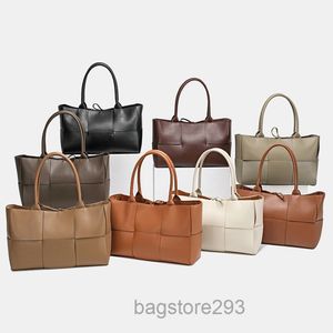 Newarrivals Designer Classic Arco Tote Womens Baguette Totes Bag Plaited Cow Leather Crossbody Handbags Weave with Opp Bags cmcm 2022 2622