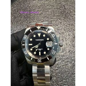 اللاعبون Yanghou Brand Wristwatch الأسود 40 مم من الفولاذ المقاوم للصدأ مشاهدة NH35 الياقوت الزجاج الساعات الرجال