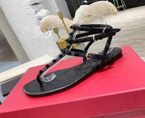 Zapatos mujer cor rebite cravados de gladiadores sandals planos de sandálias cravejadas designer de tamanho grande women039s slides sapatos s8694750