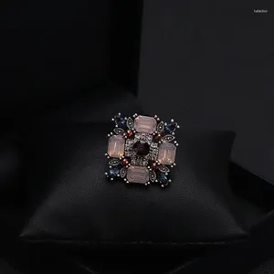Broches quadrado geométrico de cristal retro Praça de pequeno porte de corea de coreia de coreano Acessório coreano de luxo de decote de decote sofisticado de luxo jóias