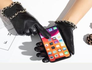 Women Winter Fur Gloves Chain sexy Punk Chain Etiopian Sheepskin Drive Classic Design Softs Fashion Bride Touch Screen COOT 7391357