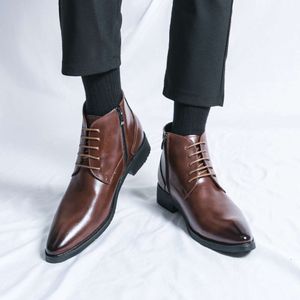 Sznurowani top dla mężczyzn spożyty modne buty biznesowe
