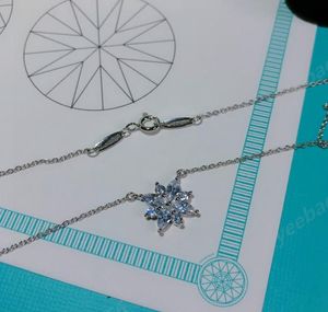 Mode enkla smycken 925 sterling silver snöflinga form party clavicle kedja diamant lady söt halsband hänge gåva4013579