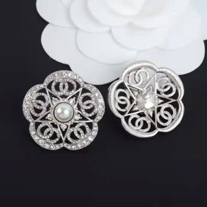 Luxur Designer Flower Earrings Ladies Pearls Diamonds 925 Silver Needles Earring Fashion Jewelry 299T