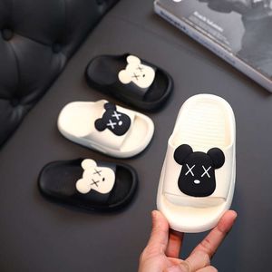 Children's Violent Bear, Take A Bath at Home, Deodorize Boys and Girls, Baby Slippers with Soft Soles, Trendy Brand Slippers, Outdoor Korean Version