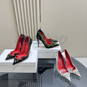 Klasyki kobiety buty na buty
