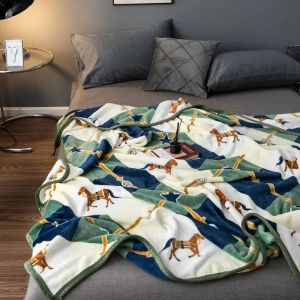 Wholesale Super Soft Flannel Blanket Summer Thin Air Conditioning Blanket Office Nap Blankets Simple Modern Shan