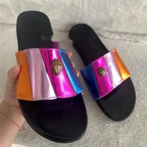 Kurt Geiger Sandals Platform Terlik Kadınlar Dikiş Lüks Gökkuşağı Yaz Düz Plajı Sandal Tasarımcı Slaytlar Düz Ayakkabılar Kartal Kafa Elmas Kanca Döngü Toka