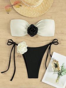 Sexy 3D Floral Designer Bikini Conjunto 2024 Bandeau Push Up Bra Bra Black Patchwork Micro Swimsuit Swims Bathing Suit Thong Swimwear 240509