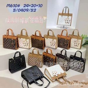 Printed Fashion for Women's 2024 New Advanced and Fashionable Tote with Unique Design Single Shoulder Bag 80% factory wholesale