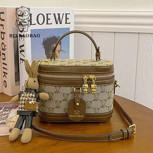 Beibao Light Luxury Makeup 2024 New Women's Single Shoulder Crossbody Bag 80% Factory Wholesale