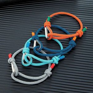 Bracelets de charme Mkendn Moda Menina Mulheres Carabiners Bracelets Macaron Surfista colorido Charme Charm Bracelet Casal Festival Jewelry Gifts Y240510