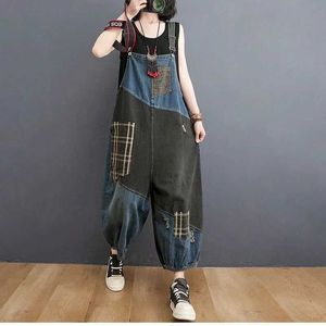 Kvinnors jumpsuits Rompers Patchwork Denim Jumpsuits for Women Korean Style Cross-Pants Vintage PlaySuit Loose byxor Överdimensionerade overaller för kvinnor kläder Y240510