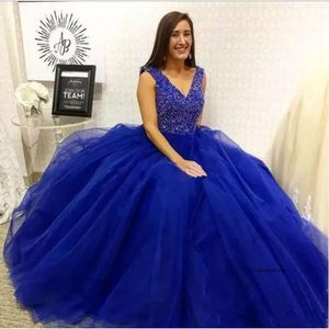 Royal Blue Ball Gown Quinceanera Kleid V-Ausschnitt Ärmellose Perlen Tüll Charming Prom Kleider Einfache Design Mode Abendkleider M33 0510