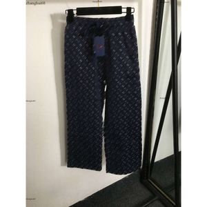 Designerinnen Frauen Jeans Marke Damenkleidung Kleidung Sommerhosen Mode Drucklogo Ladies Bleistift Hosen Mädchen Weitbein Hosen 10. Mai