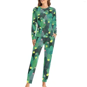 Kvinnors sömnkläder Green Cactus Pyjamas Lady Floral Print Warm Home Suit Daily Two Piece Estetic Overdimensionerade pyjamasuppsättningar