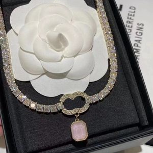 Luxury Brand Letter Pendant Necklace Designed For Women Crystal Chain 18k Gold Plated Gem Pendants Necklace Designer Jewelry Exquisite Accessories Couple Gifts