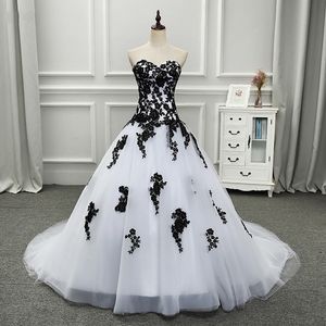Weißes und schwarzes Ballkleid gotisches Hochzeitskleid Schatz fallen gelassene Frauen Vintage nicht weiße Brautkleid 245x